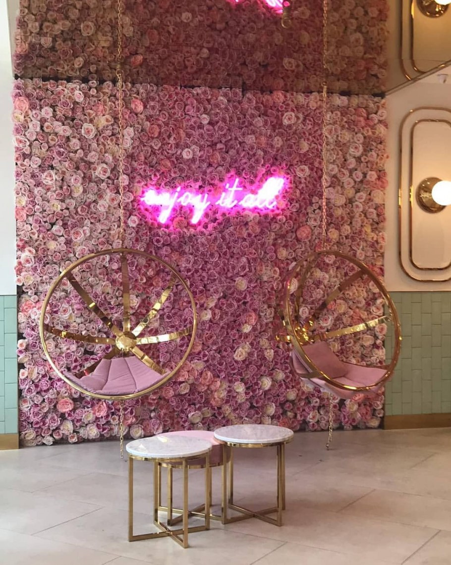 Кафе Эмилия