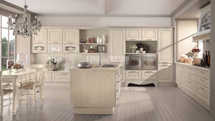 Итальянские кухни в классическом стиле в светлых тонах