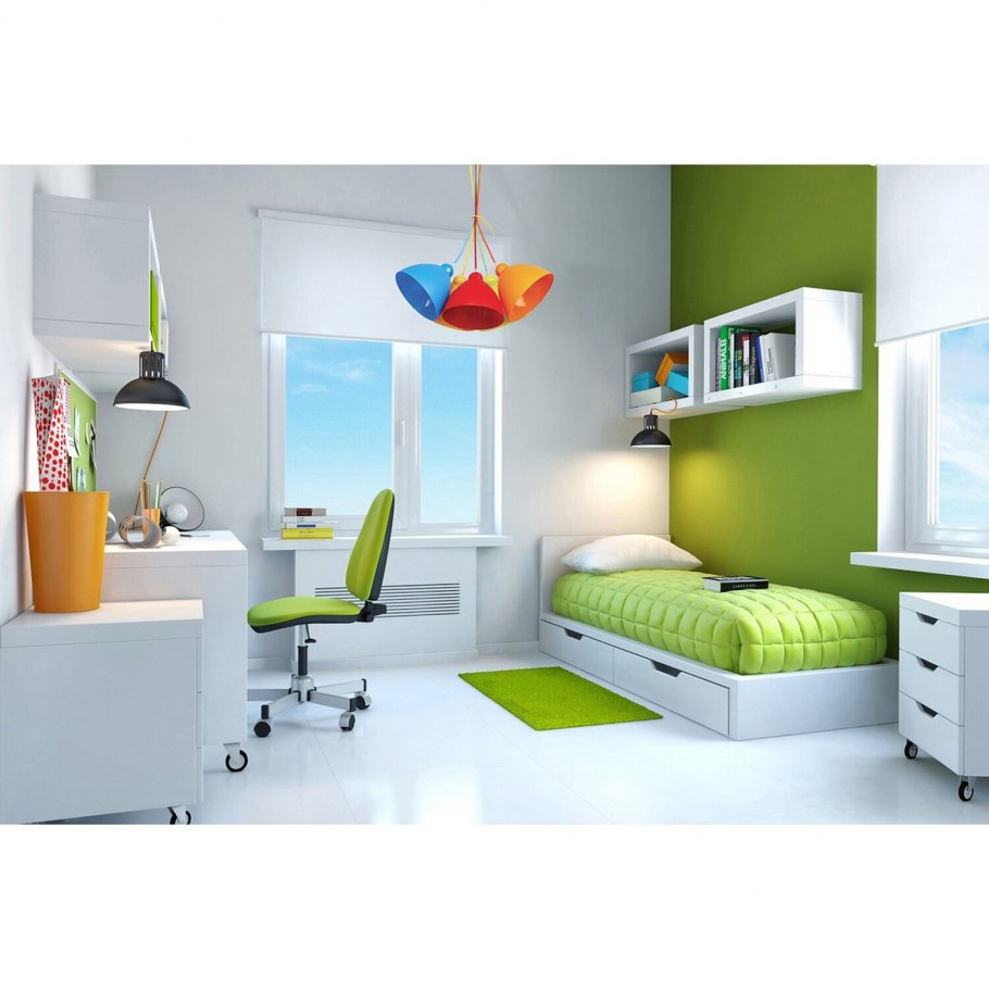 Письменный стол в узкой комнате