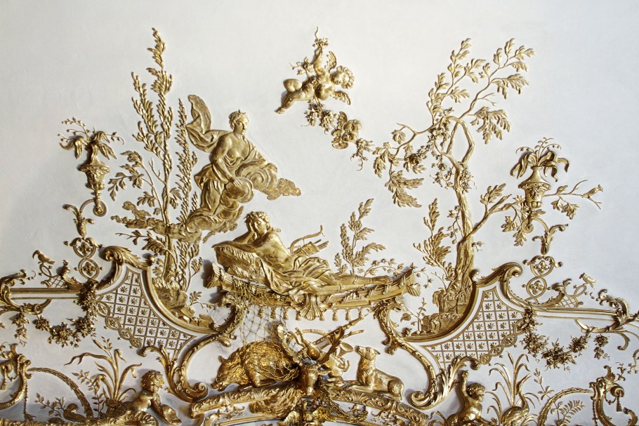 Рокайльный орнамент