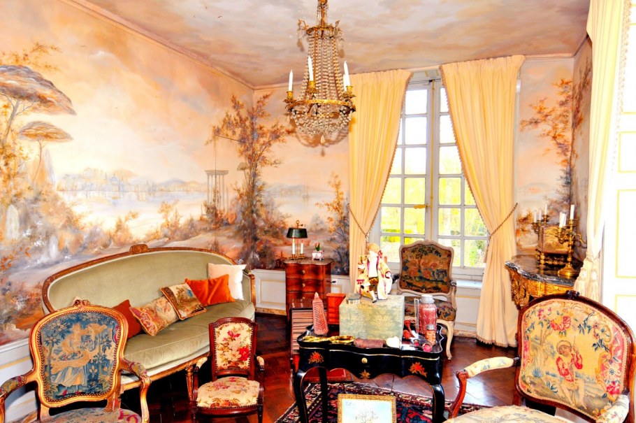 Отделка стен в стиле рококо