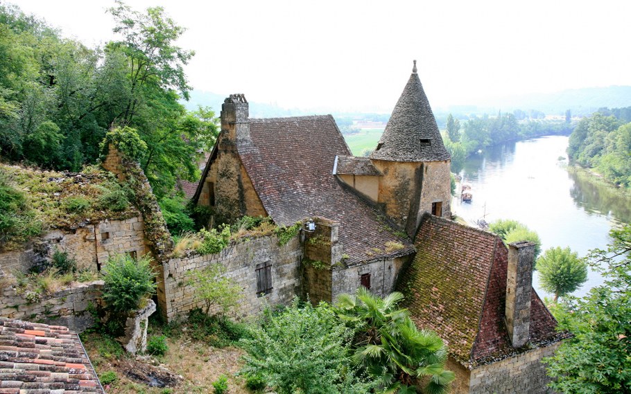 Замки разрушенные Франции старина