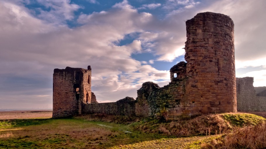 Норманская крепость руины