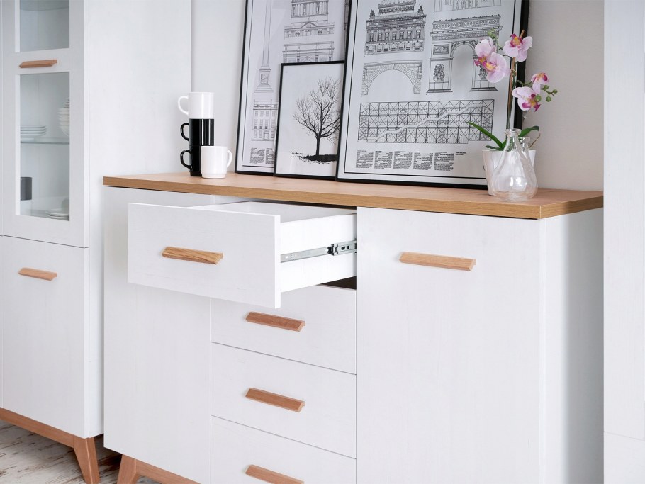 Комод ХЕМНЭС икеа в спальне