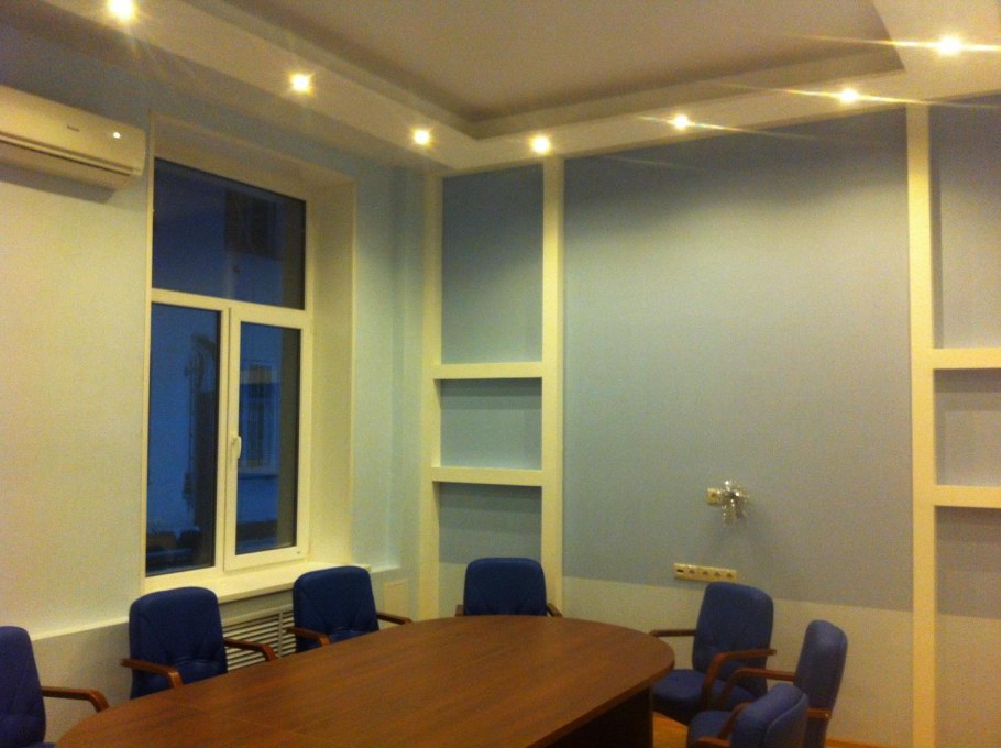 Отделка стен в школе