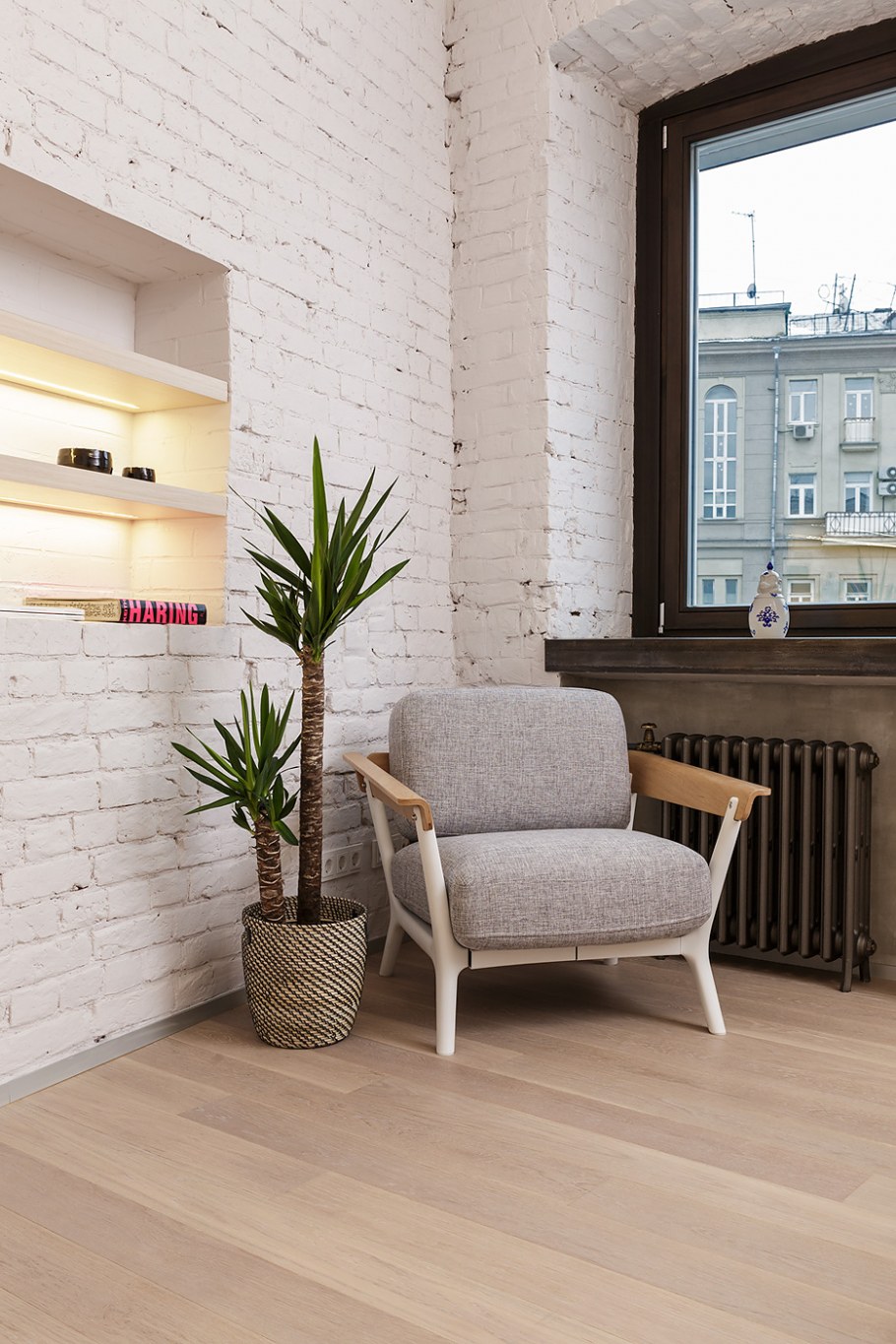 Интерьер лофт в светлых тонах