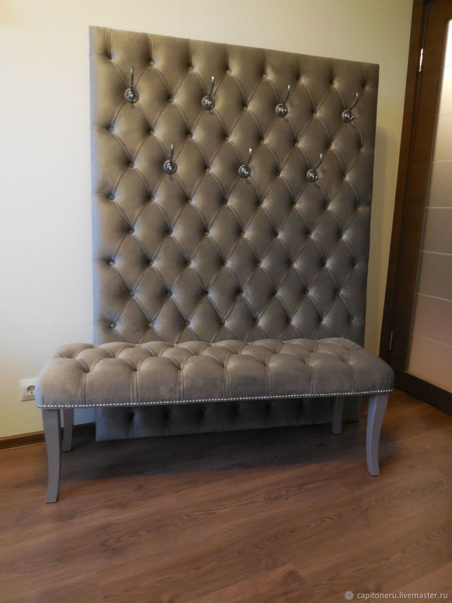 Прихожая с мягкой панелью