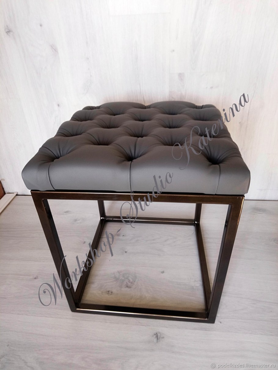 Пуфик 450х450 каретная стяжка