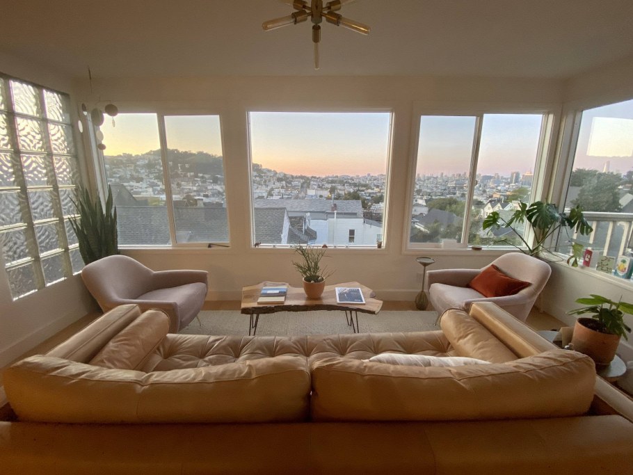 Панорамные окна солнечно