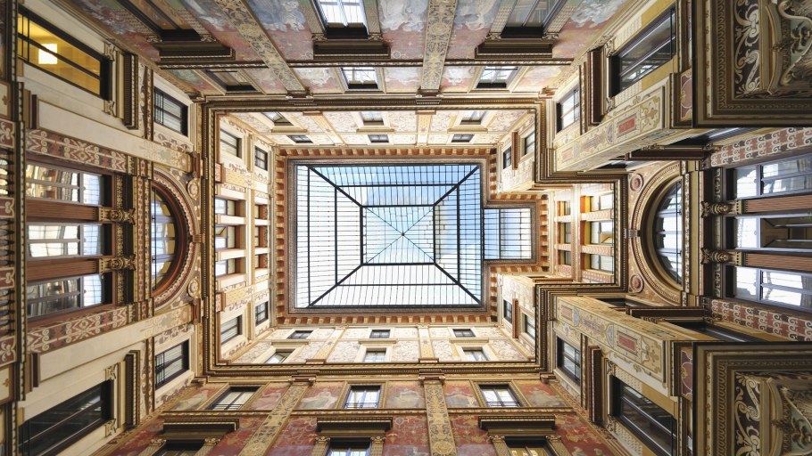 Галерея Скьярра Рим