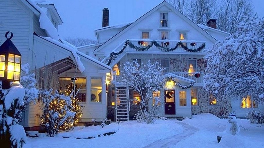 Уютный новогодний дом