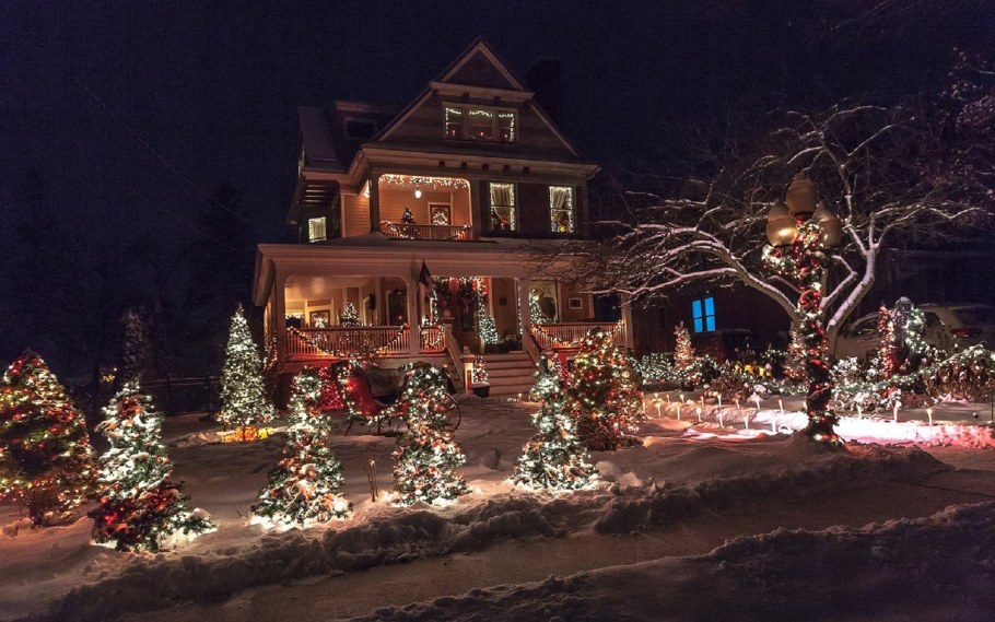 Новогодний дом