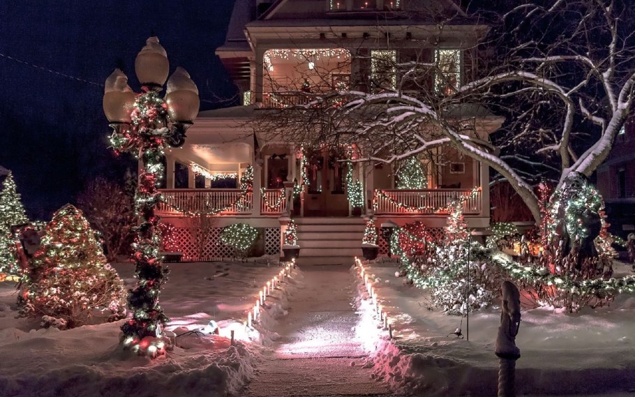 Новогодний город