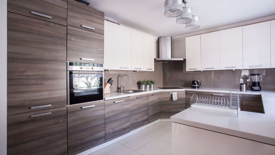 Современные кухни