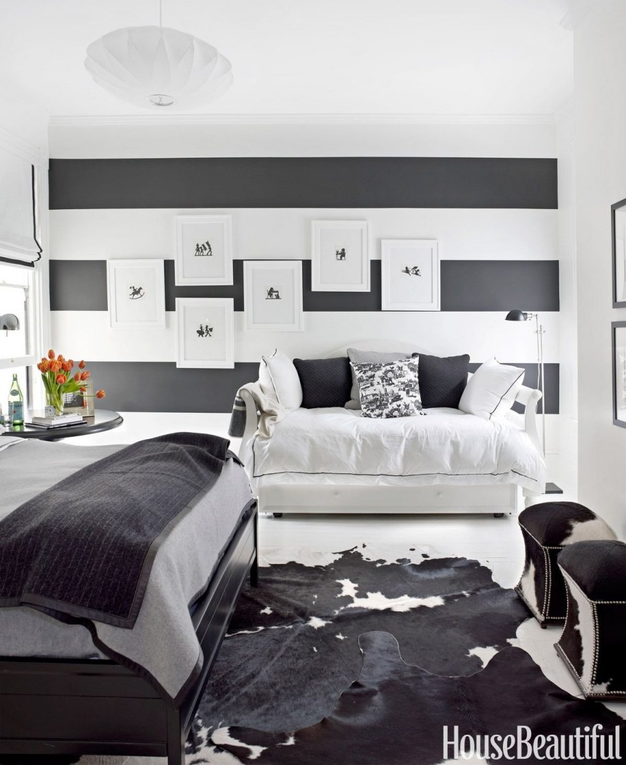 Черно белая спальня