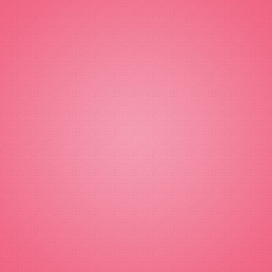 Девушка на розовом фоне мода