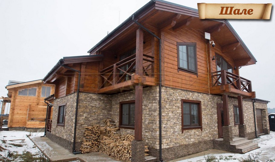 Оштукатуренный дом с мансардой