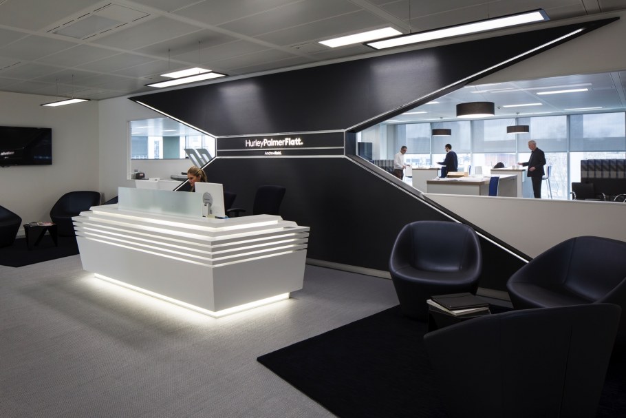 Черно золотой интерьер