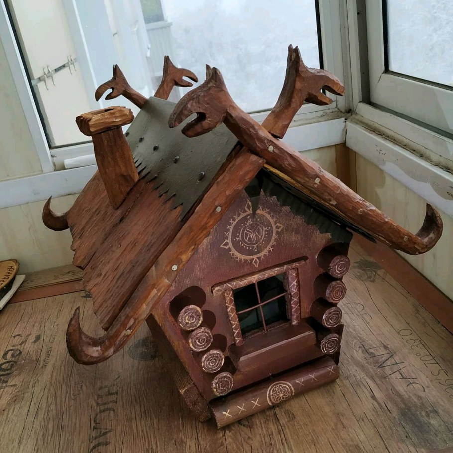 Домик на куриных ножках