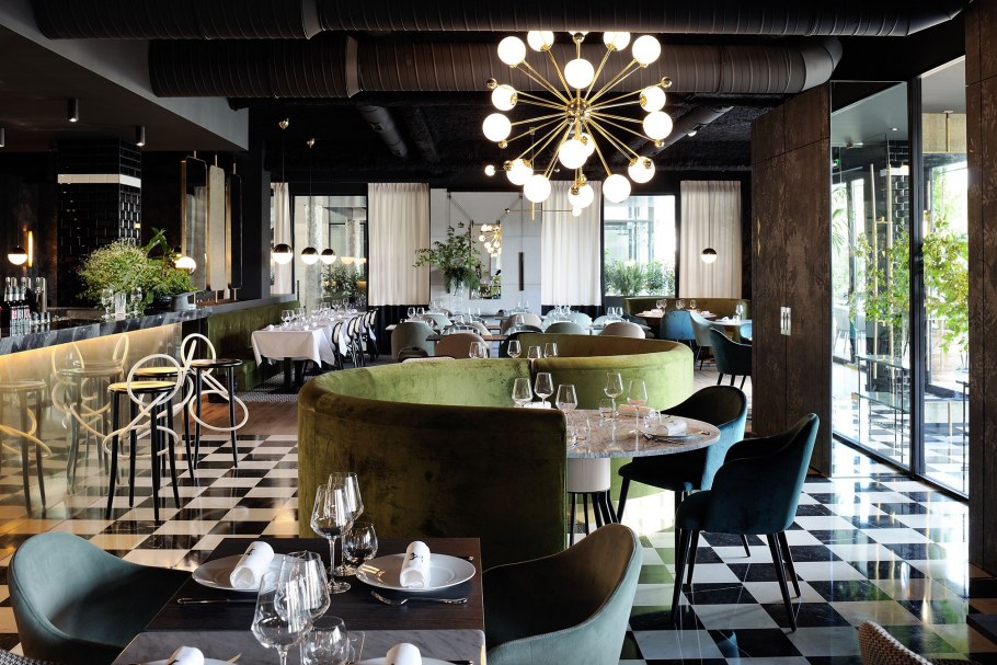 Свет в интерьере ресторан