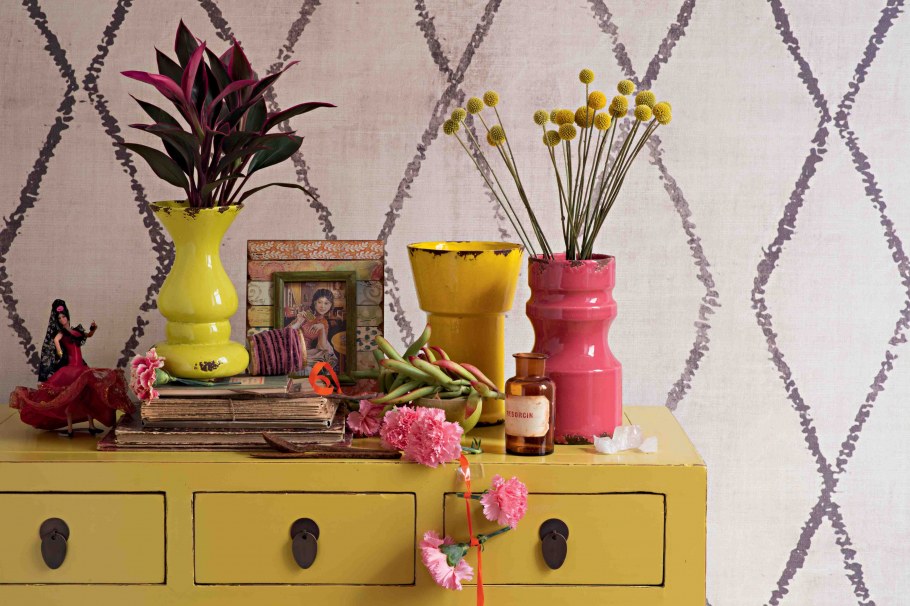 Панно из бумажных цветов на стену