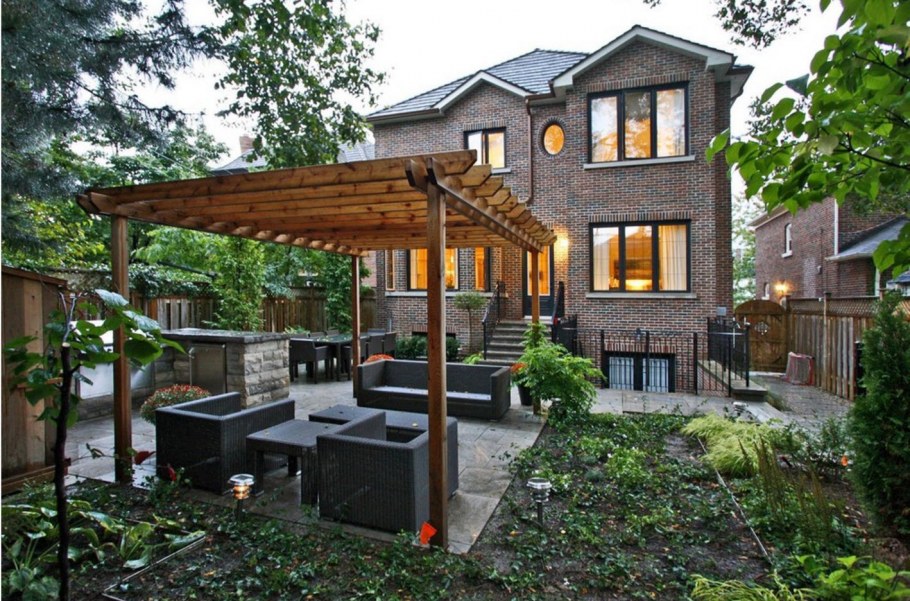 Летние кухни и навесы во дворе