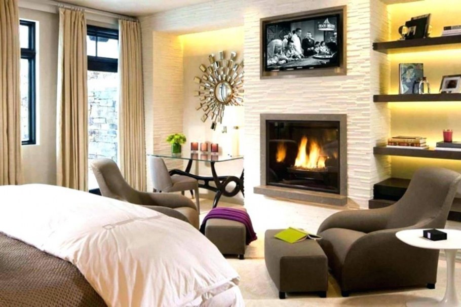 Электрокамин в спальне