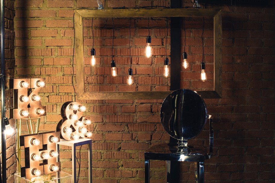 Фотозона в стиле лайкт