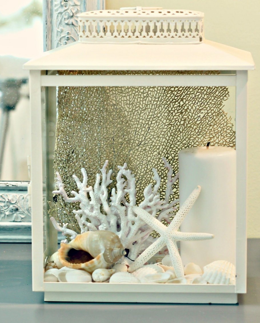 Столик в морском стиле