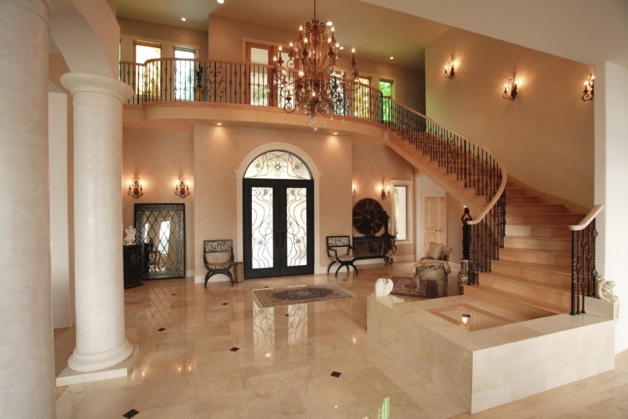 Коттедж внутри