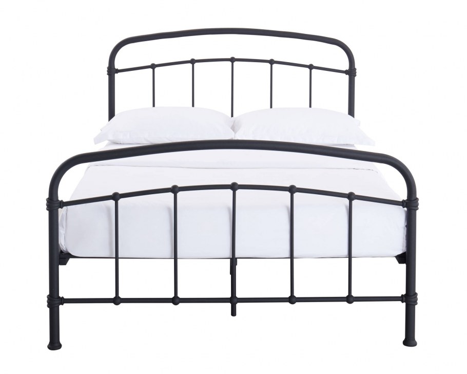 Кровать железная черная