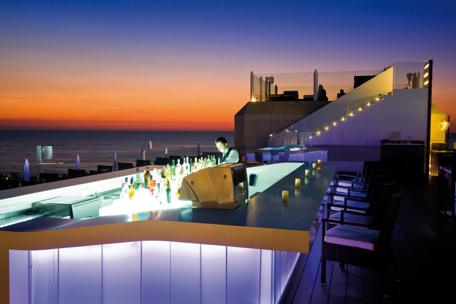 Подвесное кресло на лоджии