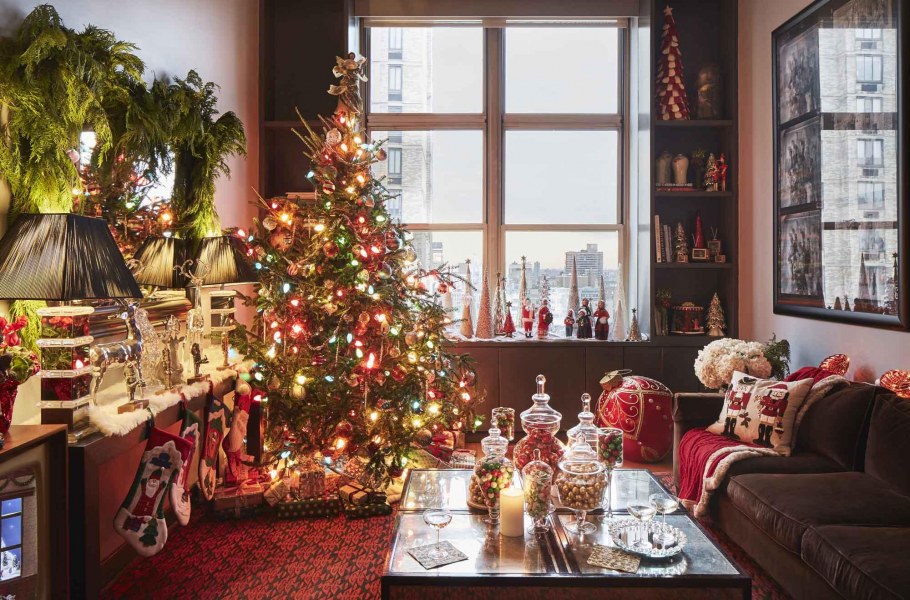 Новогодний интерьер в белом цвете