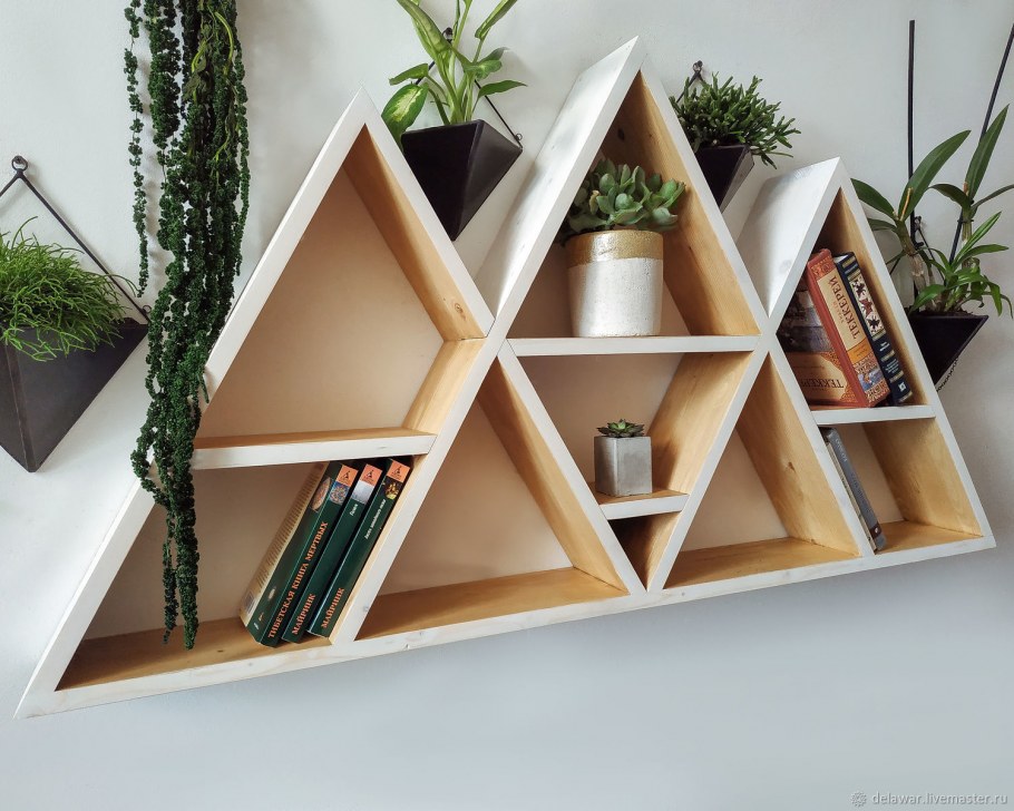 Полки в виде гор деревянные