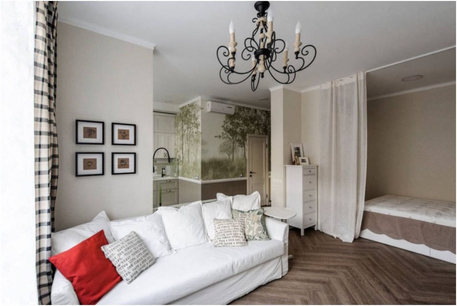 Спальное место в маленькой комнате