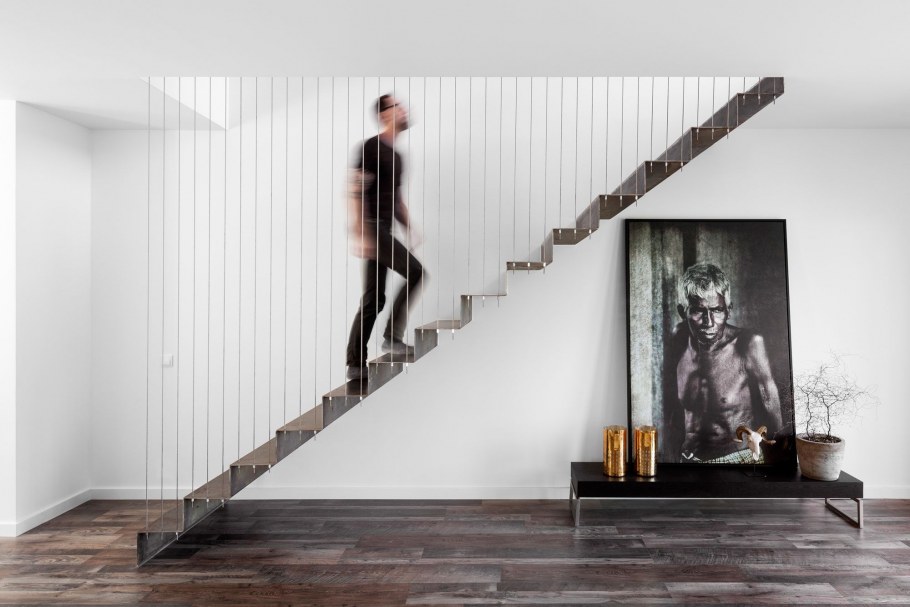 Лестница в доме лофт