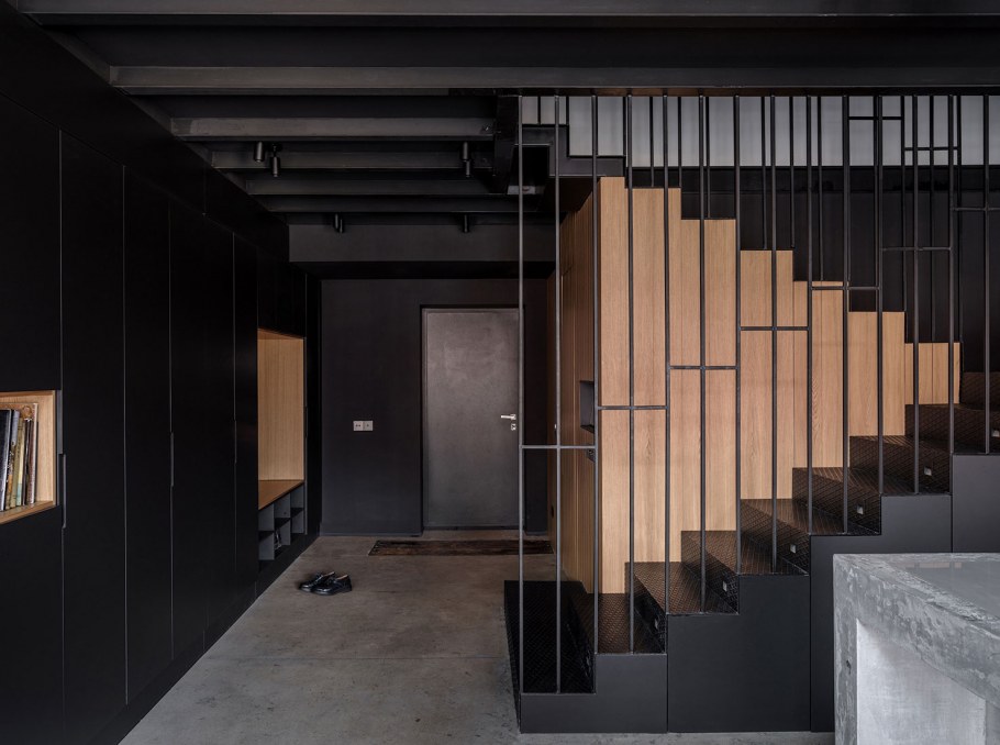 Лестница лофт белая