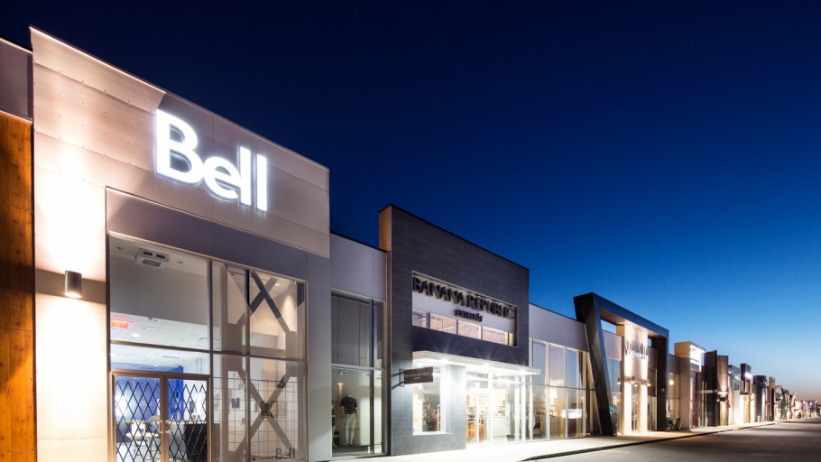 Одноэтажный торговый центр фасад