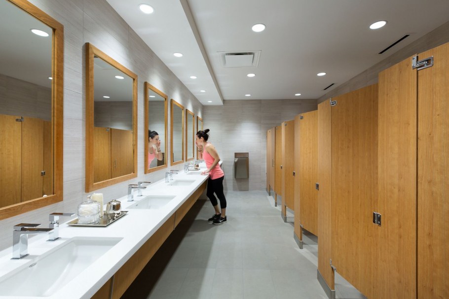 Общественный туалет офис