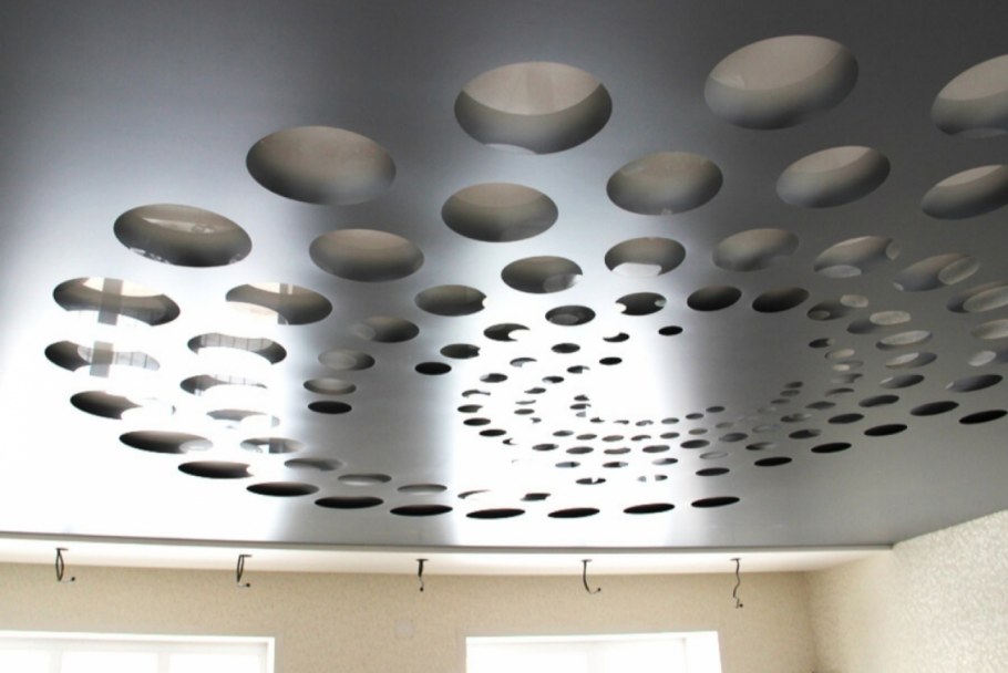 Резные натяжные потолки apply