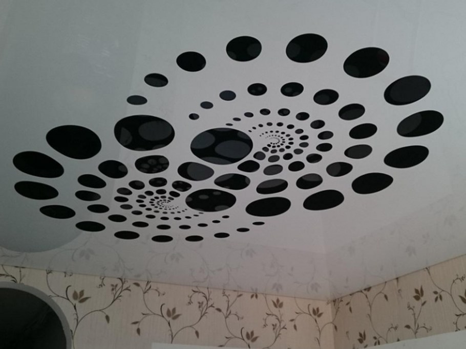 Аппле резные потолки