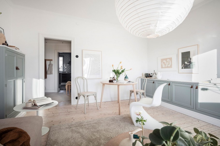 Темный пол светлые стены