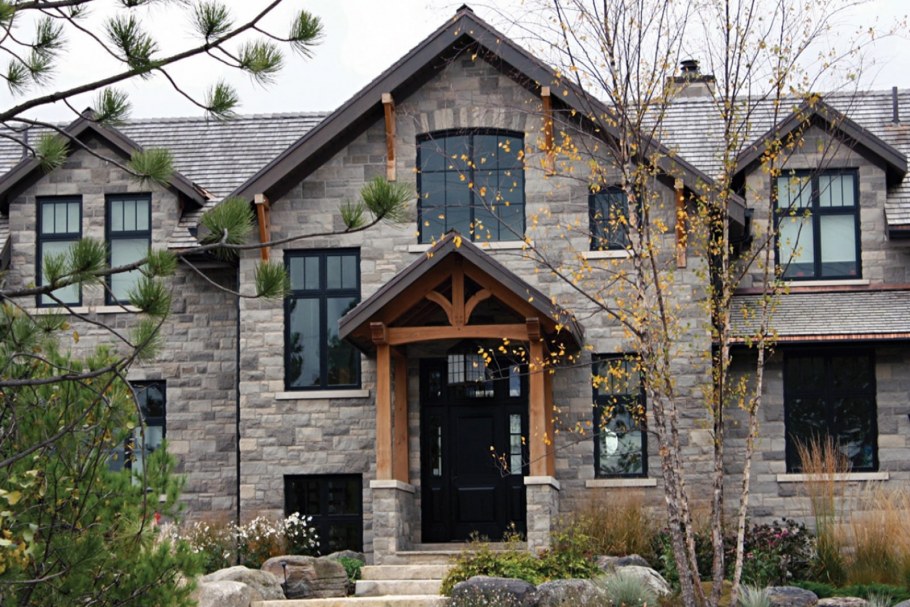 Отделка фасада камнем