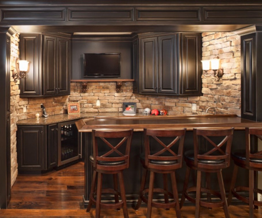 Барная стойка в домашнем кинотеатре