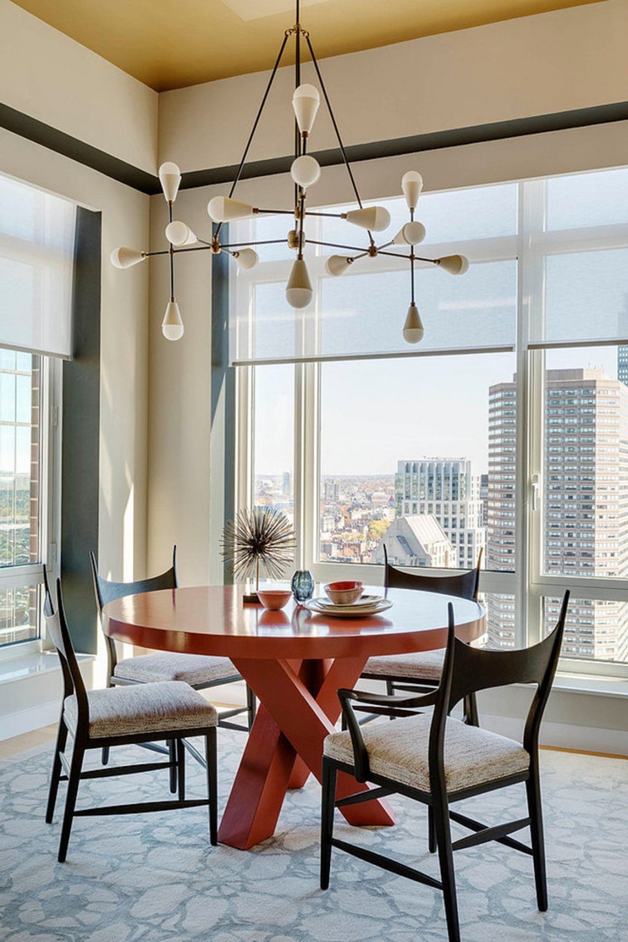 Черно белая мебель в интерьере