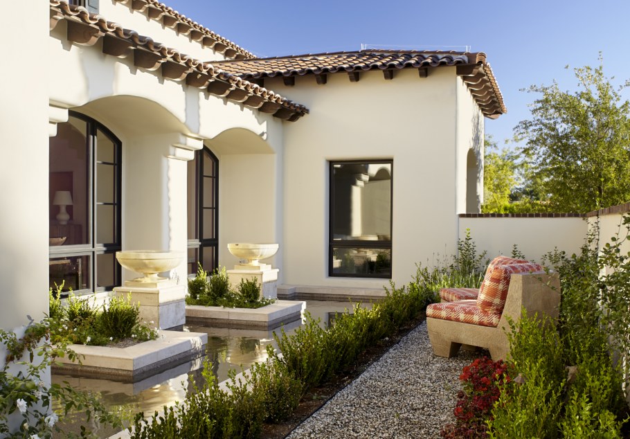 Широкий одноэтажный дом