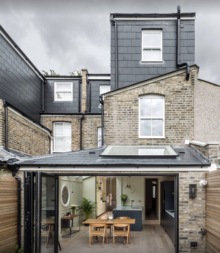 Реконструкция старого кирпичного дома