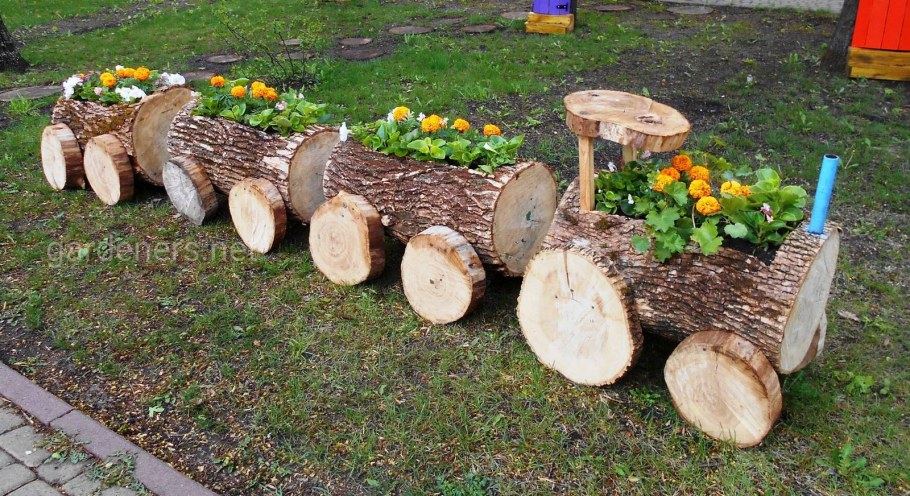 Детская площадка из природных материалов