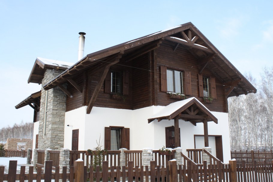 Фронтон Шале