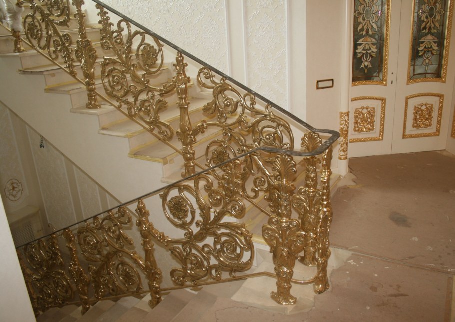 Латунные балясины grande Forge